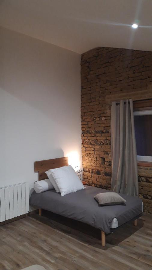 Les Chambres De Lili Saint-Loup  Экстерьер фото